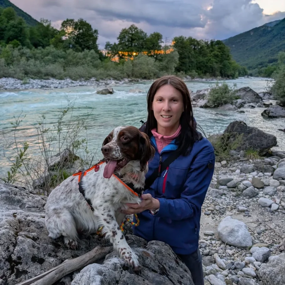 Hundetrainerin Magdalena mit Hund, Dogrounder Hundetraining Freising